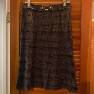Christopher & Banks Skirt. Black and Gray Plaid. Has Pockets! Size 8.